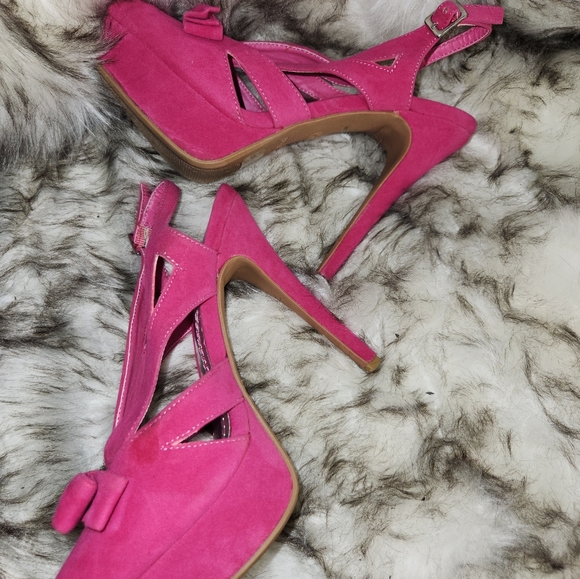 Pink platform high heels! - Picture 2 of 4